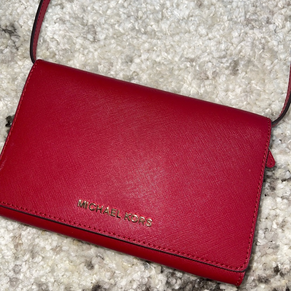 Red Micheal Kors wallet purse